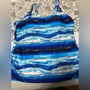 Croft and Barrow tankini top-gorgeous blues